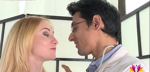  Doctor Niks Indian fucks impotent patient&039;s wife